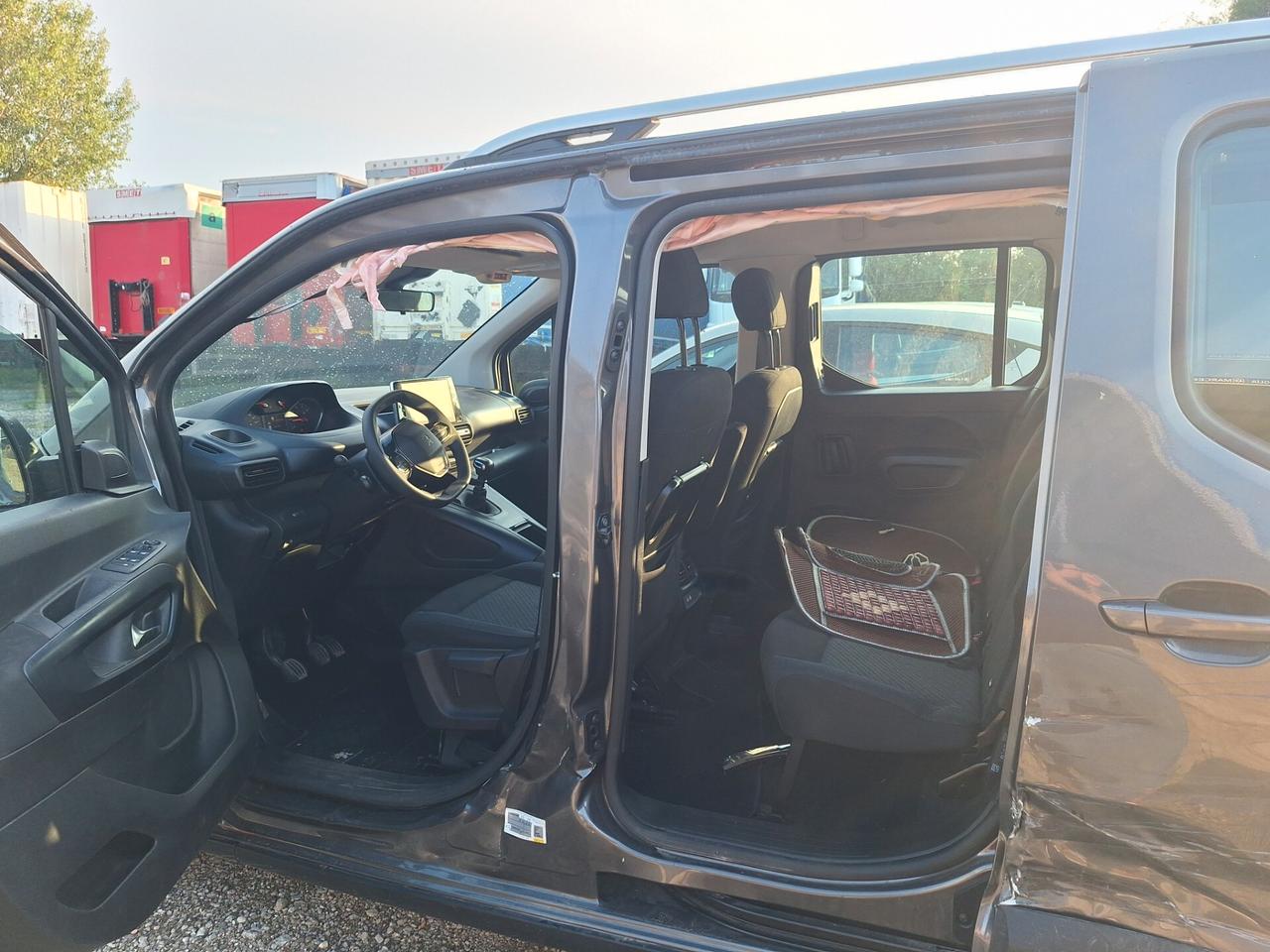 Peugeot Rifter BlueHDi S&S 130cv Long Allure