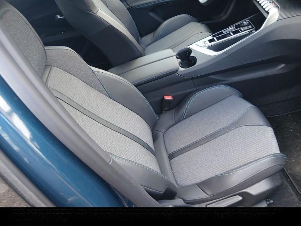 PEUGEOT 3008 1.5 BLUEHDI 131CV EAT8 SeS ALLURE PACK ( FARI LED - I-COCKPIT - CRUISE - NAVI - MIRROR - PDC - TELECAMERA POST. - CERCHI 18 )