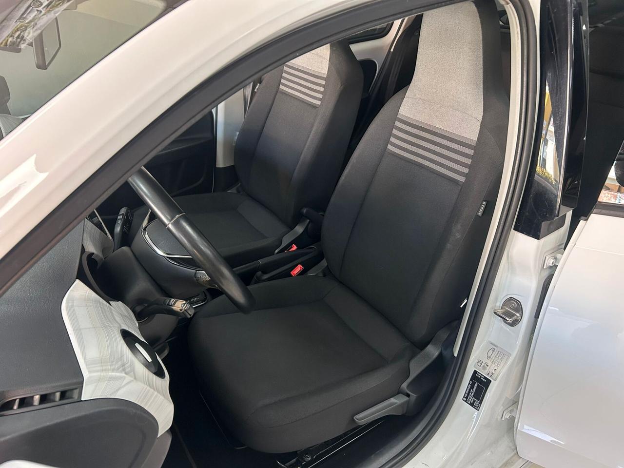 Volkswagen up! e-up! 82 CV