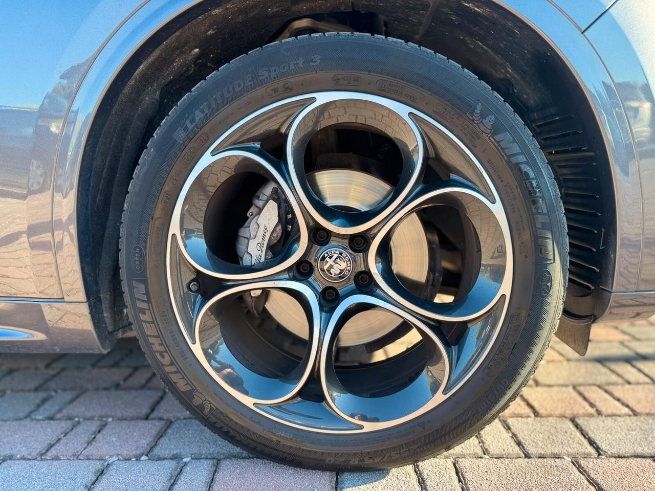 Alfa Romeo Stelvio Veloce Q4