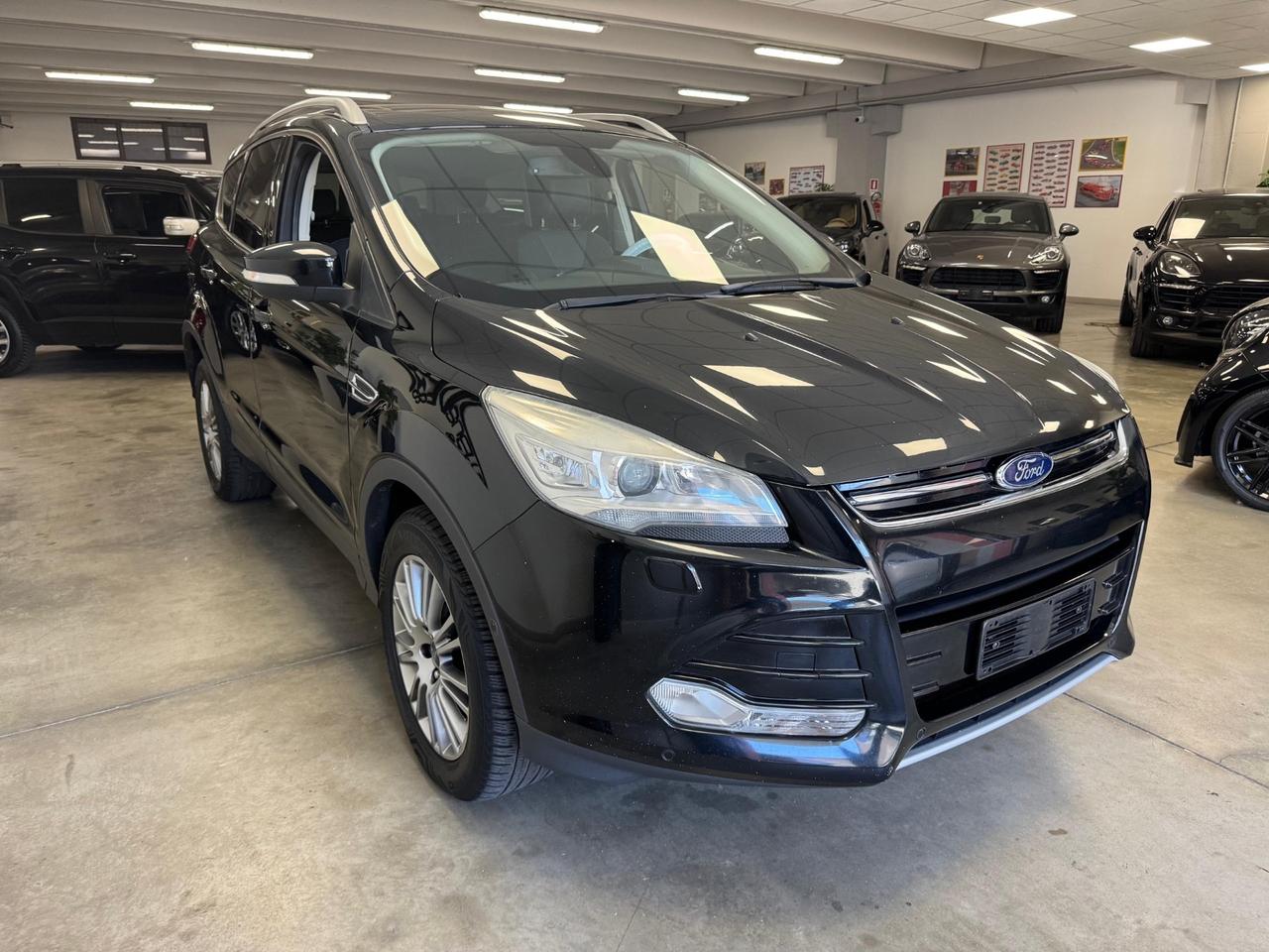 Ford Kuga 2.0 TDCI 163 CV 4WD Powershift Titanium