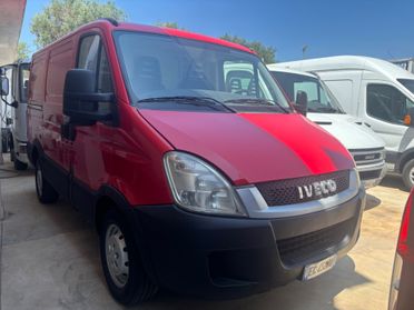 Iveco Daily Furgonato - 2011-3.0- 186000 km