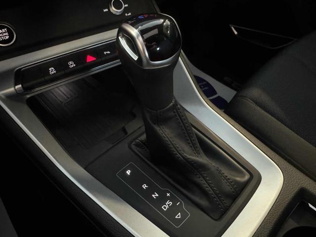 AUDI Q3 40 TDI quattro S tronic Business Advanced