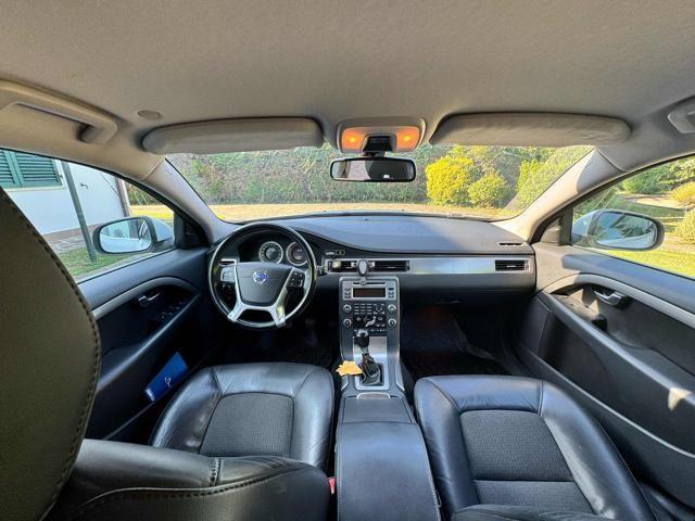 VOLVO V70 2.5 FT MOMENTUM AFV BI-FUEL