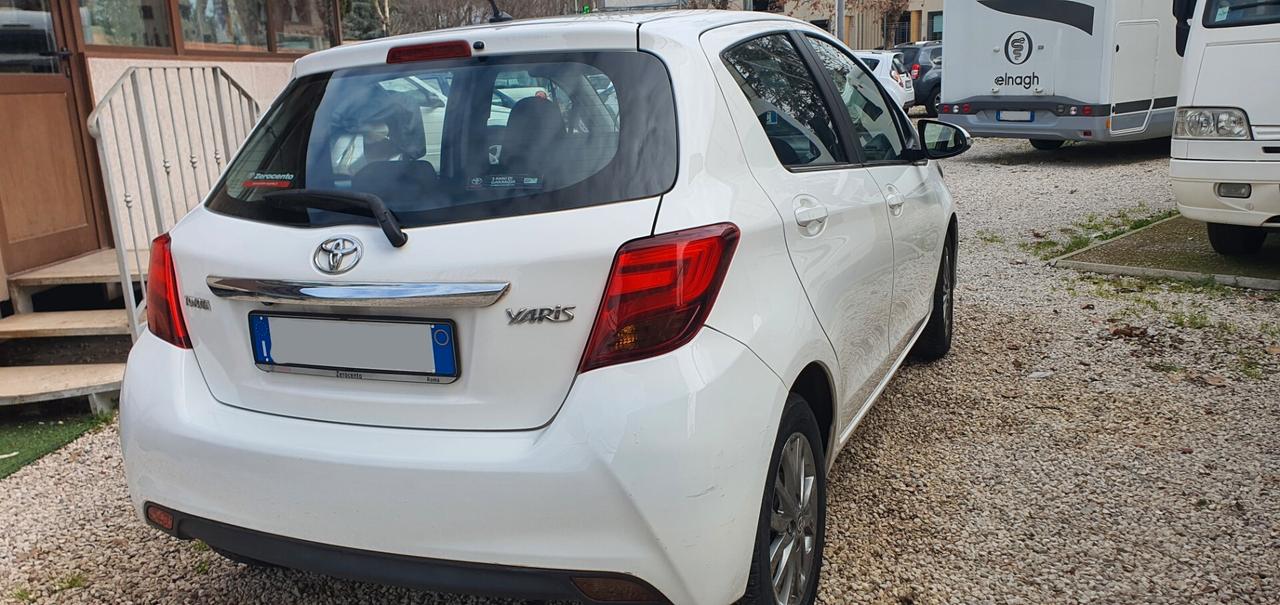Toyota Yaris 1.0 5 porte Lounge