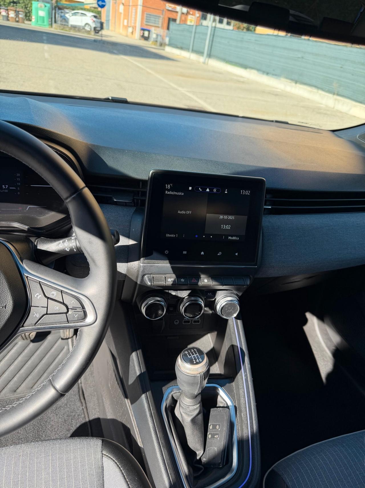 Renault Clio V 1.0 tce - NEOP. - NAV. - 12 MESI DI GARANZIA -