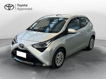 Toyota Aygo Aygo Connect 1.0 VVT-i 72 CV 5 porte x-play