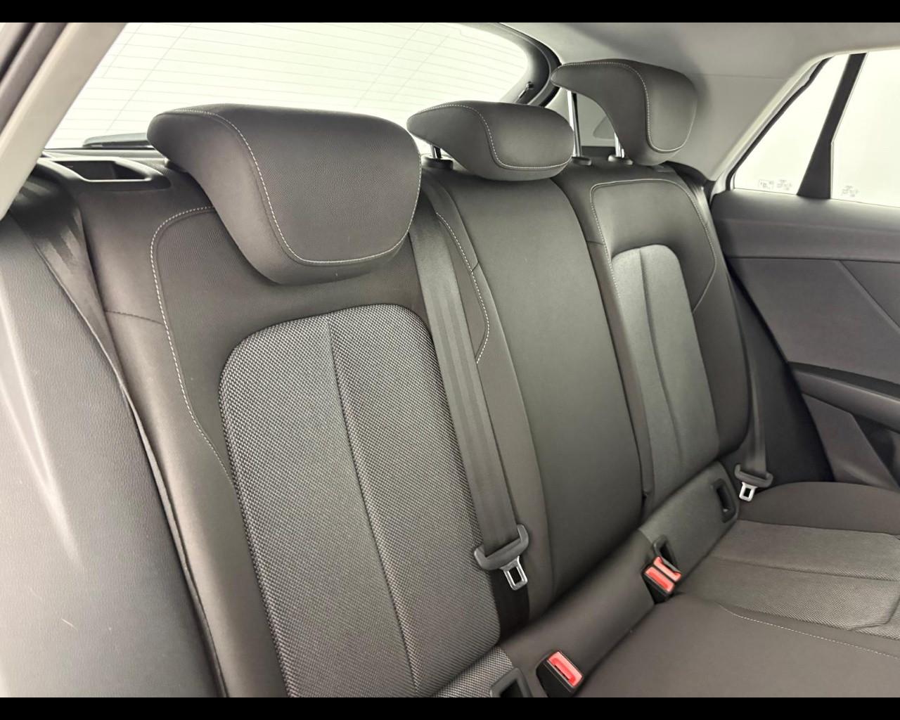 AUDI Q2 35 1.5 tfsi Admired
