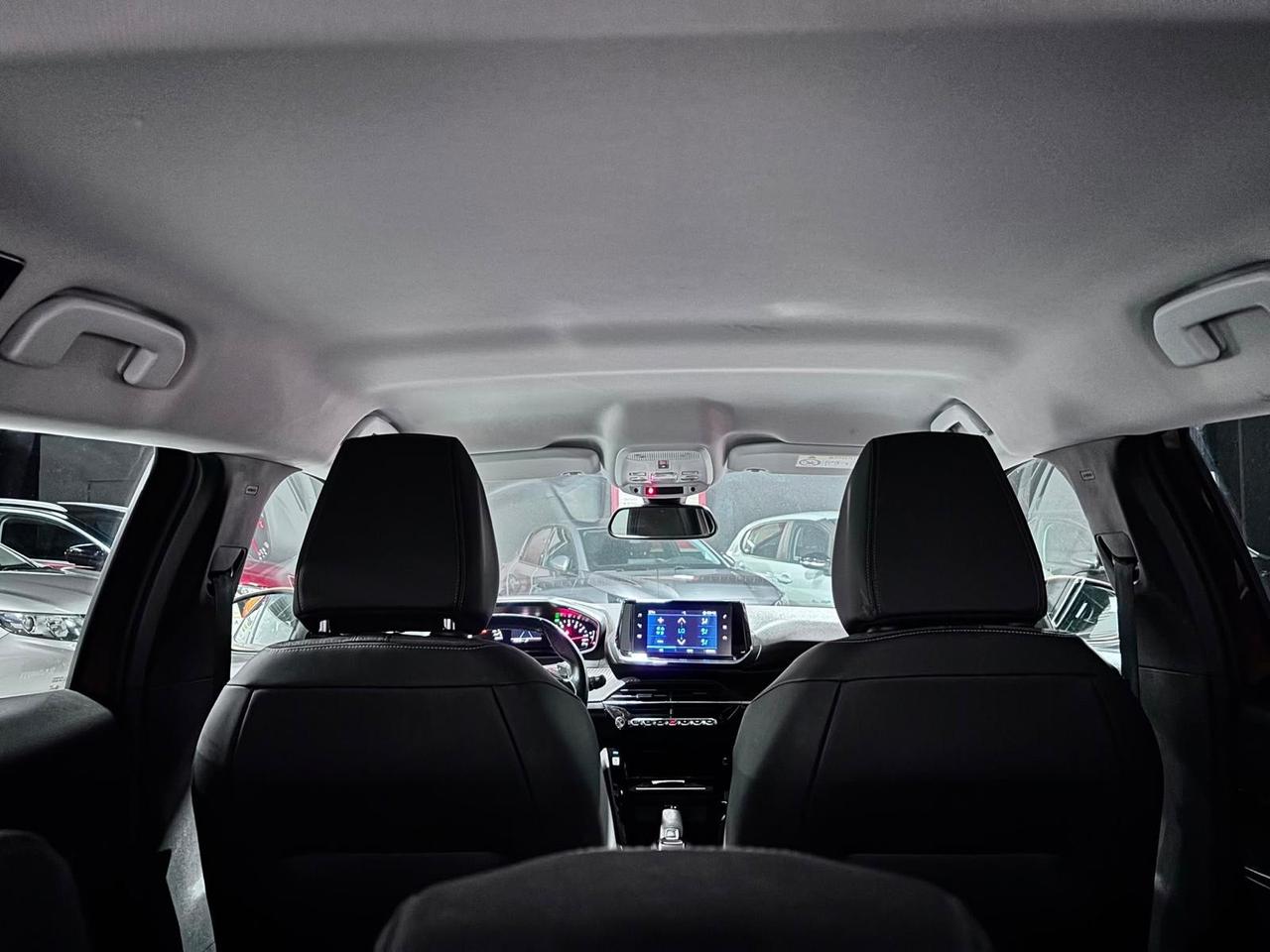 Peugeot 2008 Benzina + Euro 6 Neopatentati 4 Stagioni