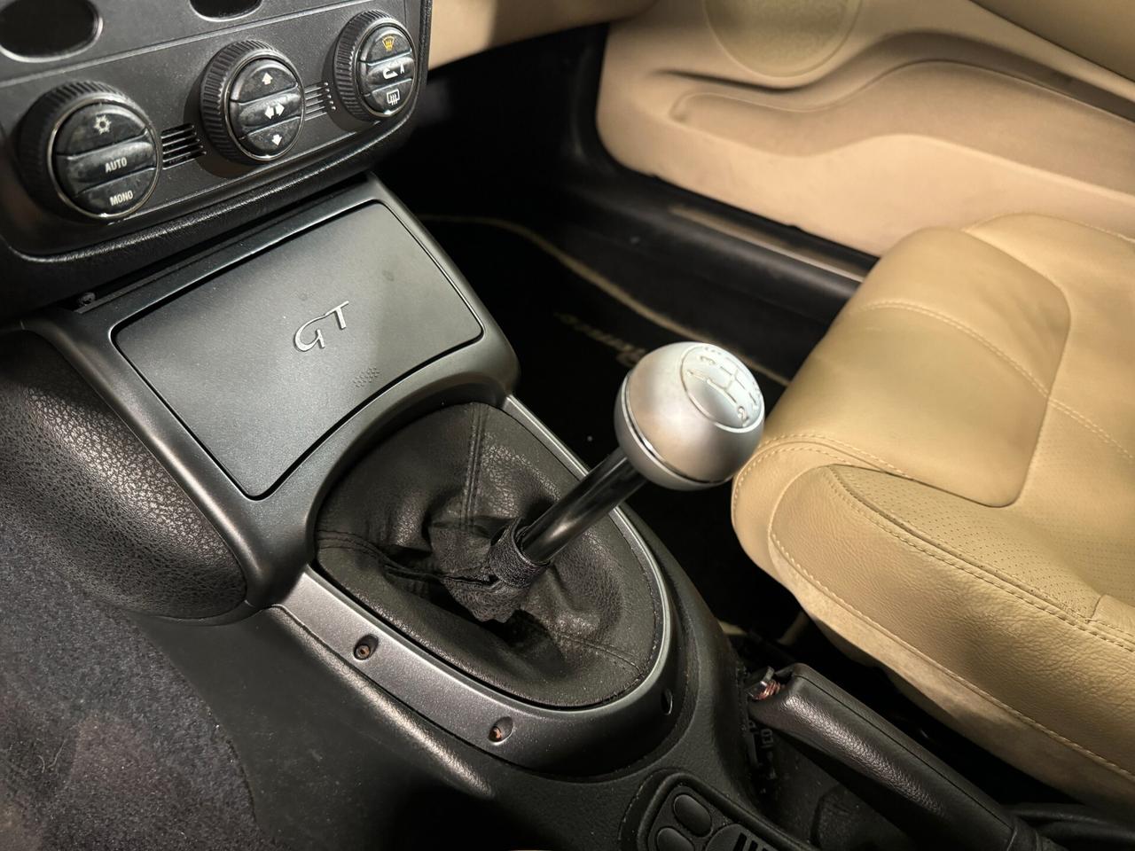 Alfa Romeo GT 1.8 16V TS DISTINCTIVE BERTONE