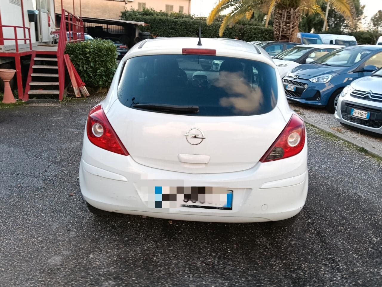 Opel Corsa 1.2 80CV 3 porte GPL-TECH Edition