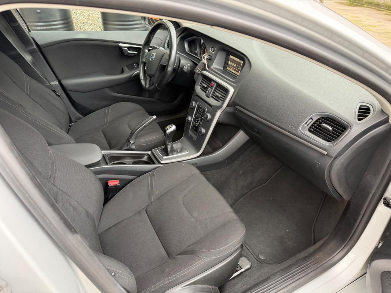 Volvo V40 D3 2.0 Diesel 88KW 6marce euro6b