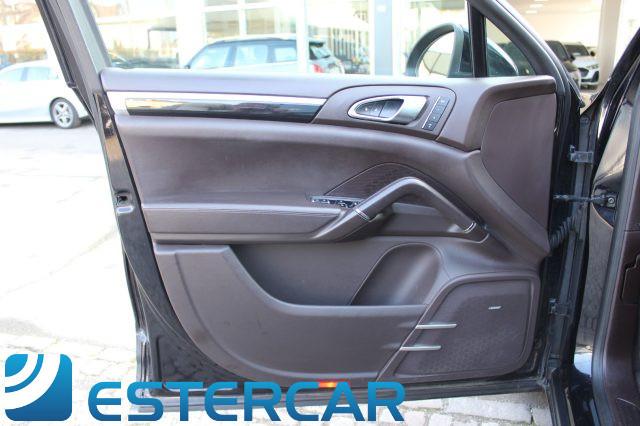 PORSCHE Cayenne 3.0 Diesel TETTO