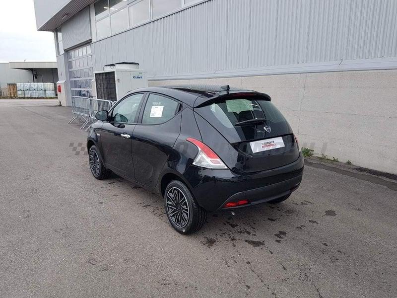 Lancia Ypsilon 1.0 firefly hybrid Oro s&s 70cv