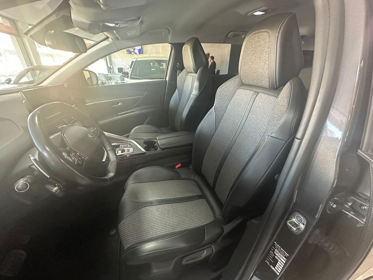 Peugeot 5008 GT 1.5 Blue HDI 130 7 posti #8133