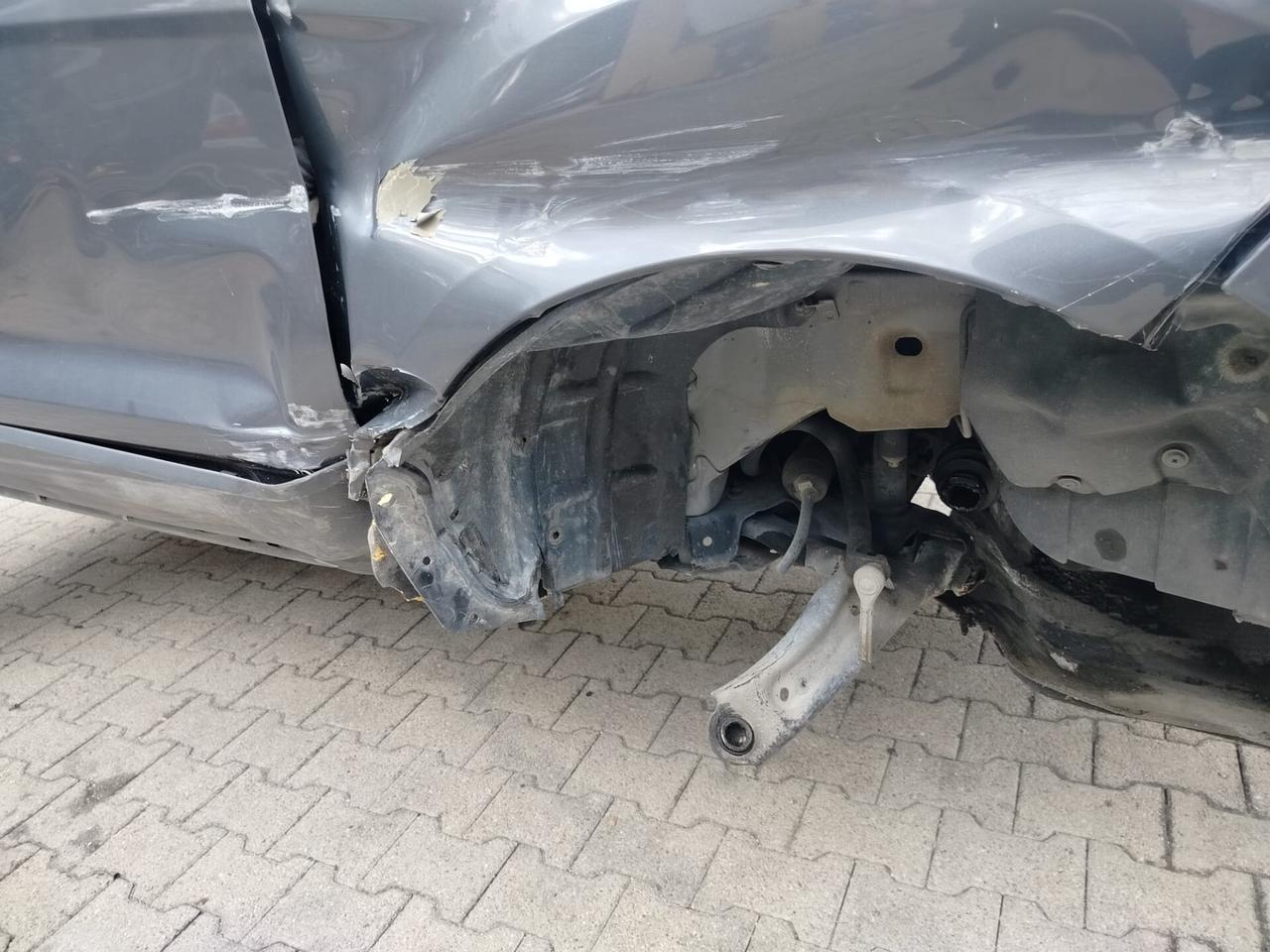 Ford EcoSport 1.5 TDCi 95 CV SINISTRATA