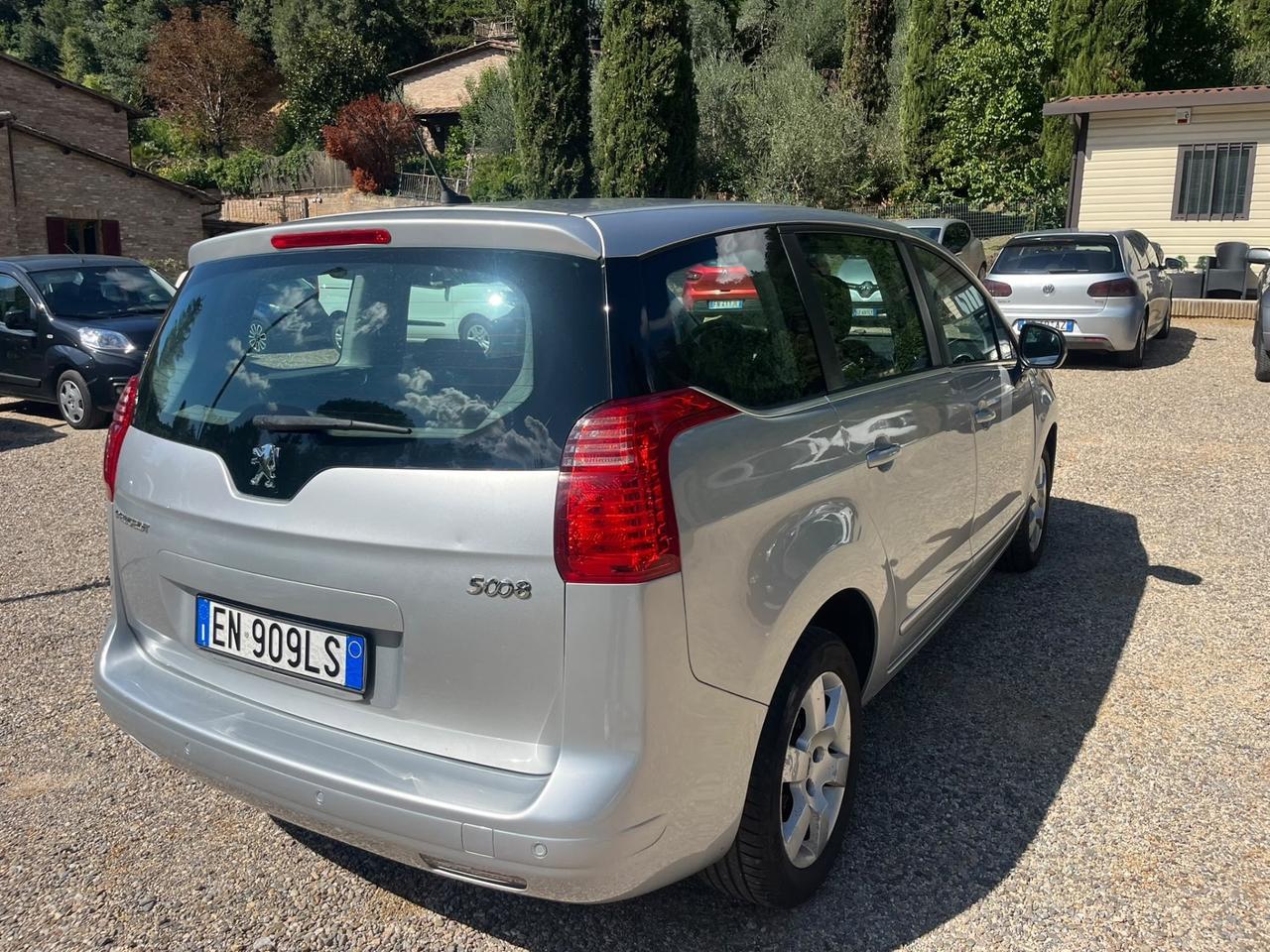 Peugeot 5008 1.6 HDi 115CV - 7 POSTI