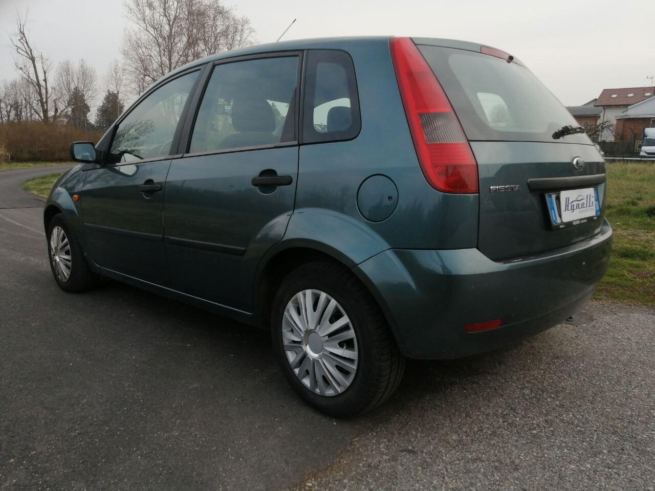 Ford Fiesta 1.4 16V 5p. Ghia