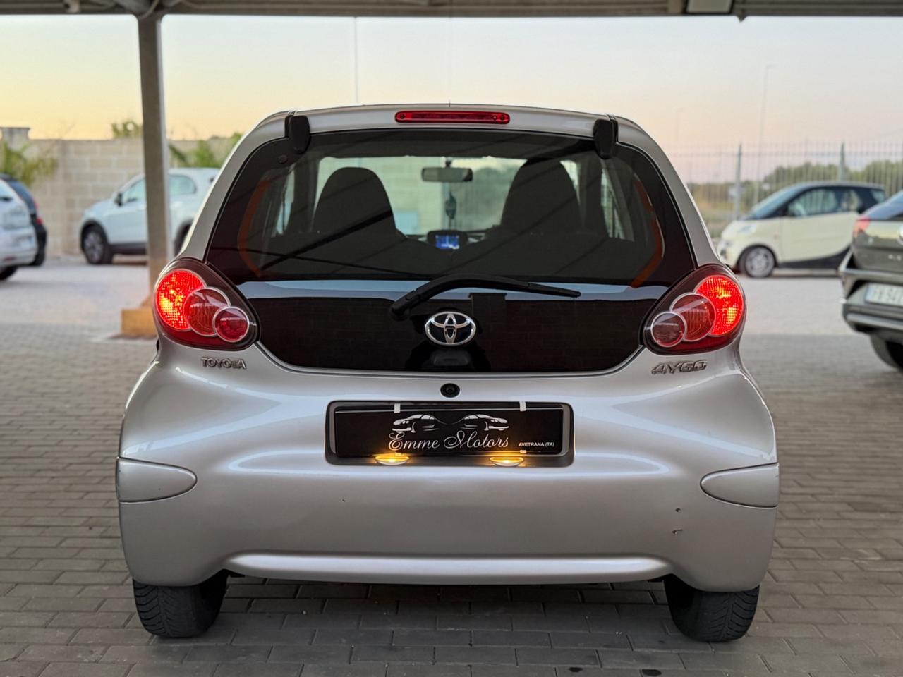 Toyota Aygo 1.0 12V VVT-i 5 porte Active Connect