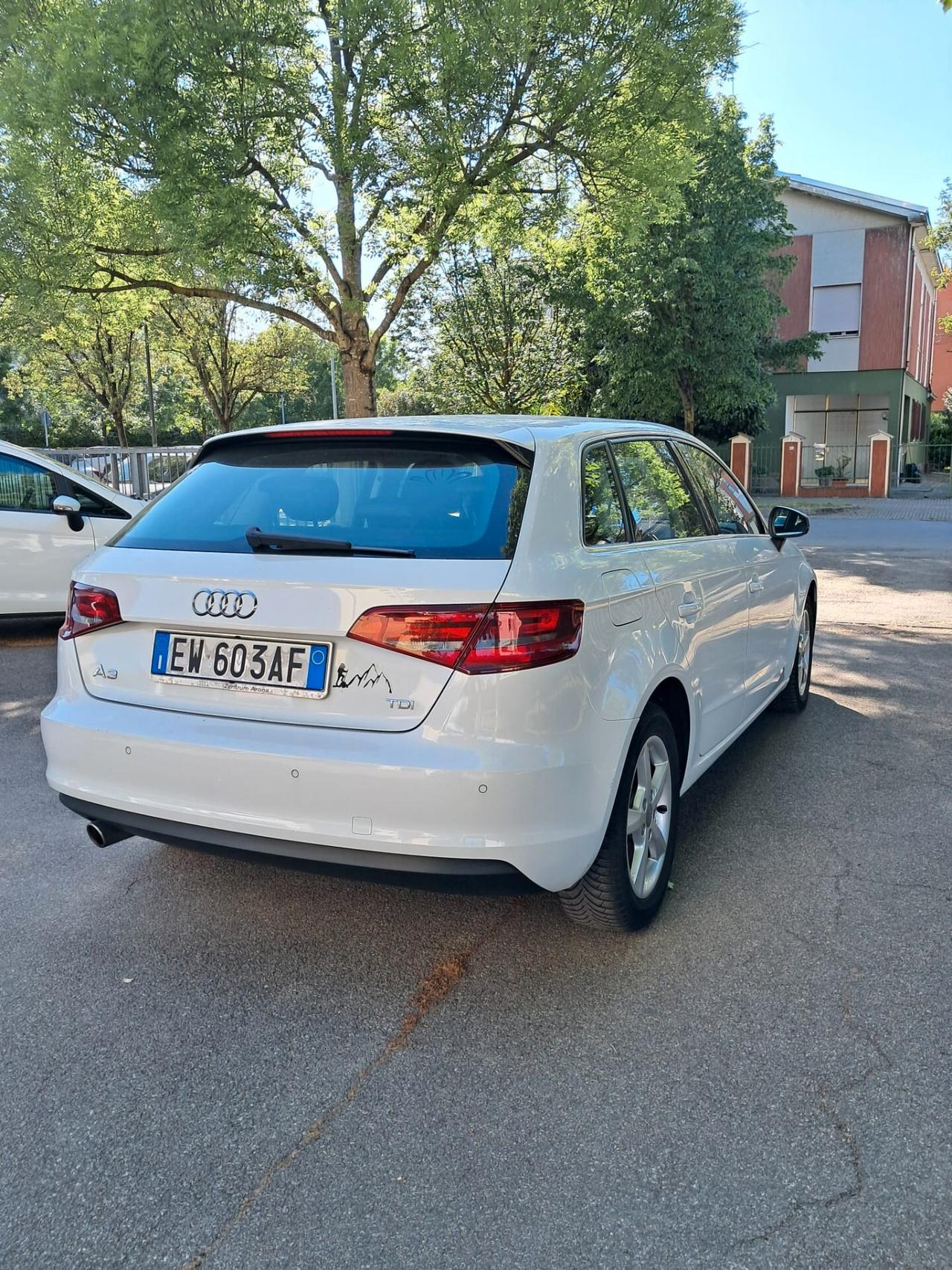 Audi A3 1.6 TDI clean diesel Attraction