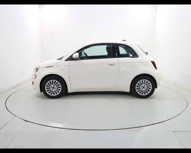 FIAT 500 Action Berlina 23,65 kWh