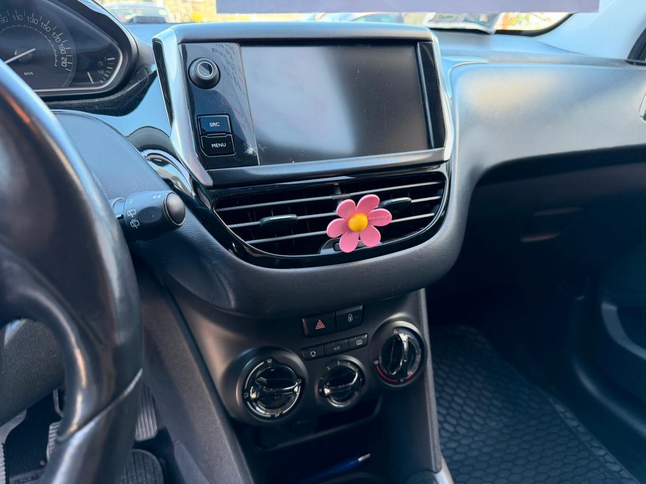 Peugeot 208 1.2 PureTech 5p 2017 UNIPRO 67000km!!!