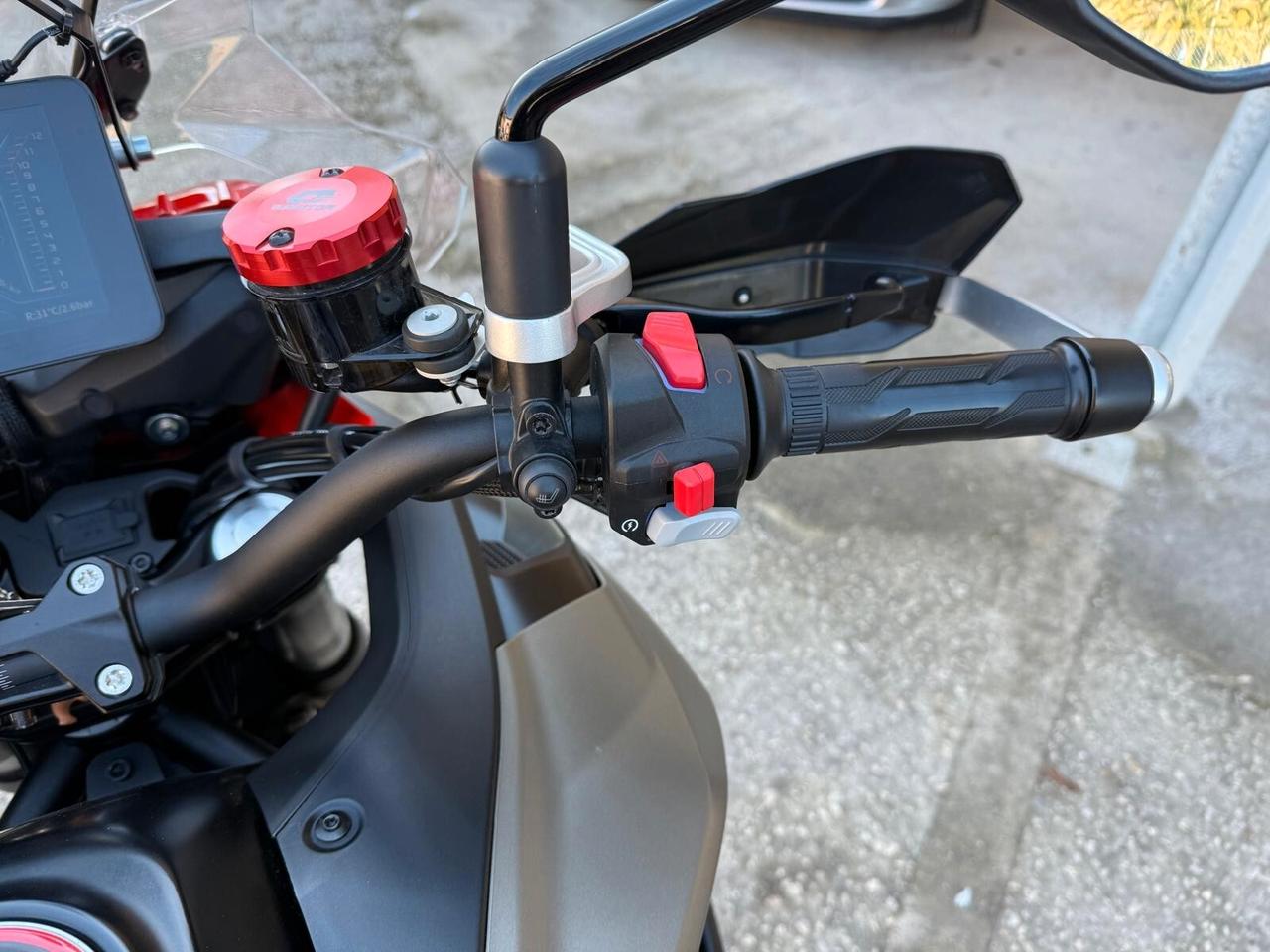 Qj Motor SRT 800 SX - GARANZIA CASA MADRE - FULL OPTIONAL - PARI AL NUOVO