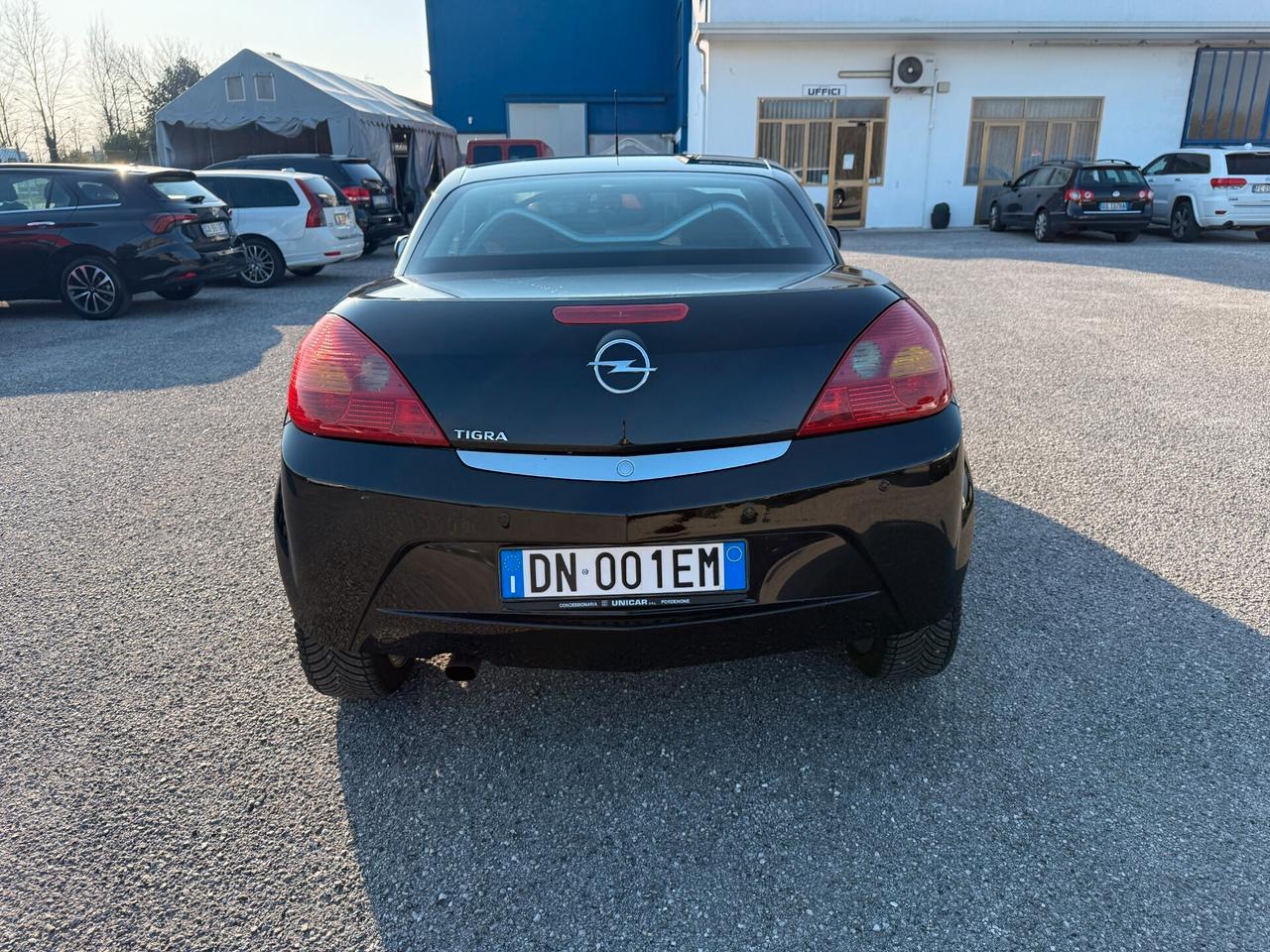 Opel Tigra TwinTop 1.4 16V Sport