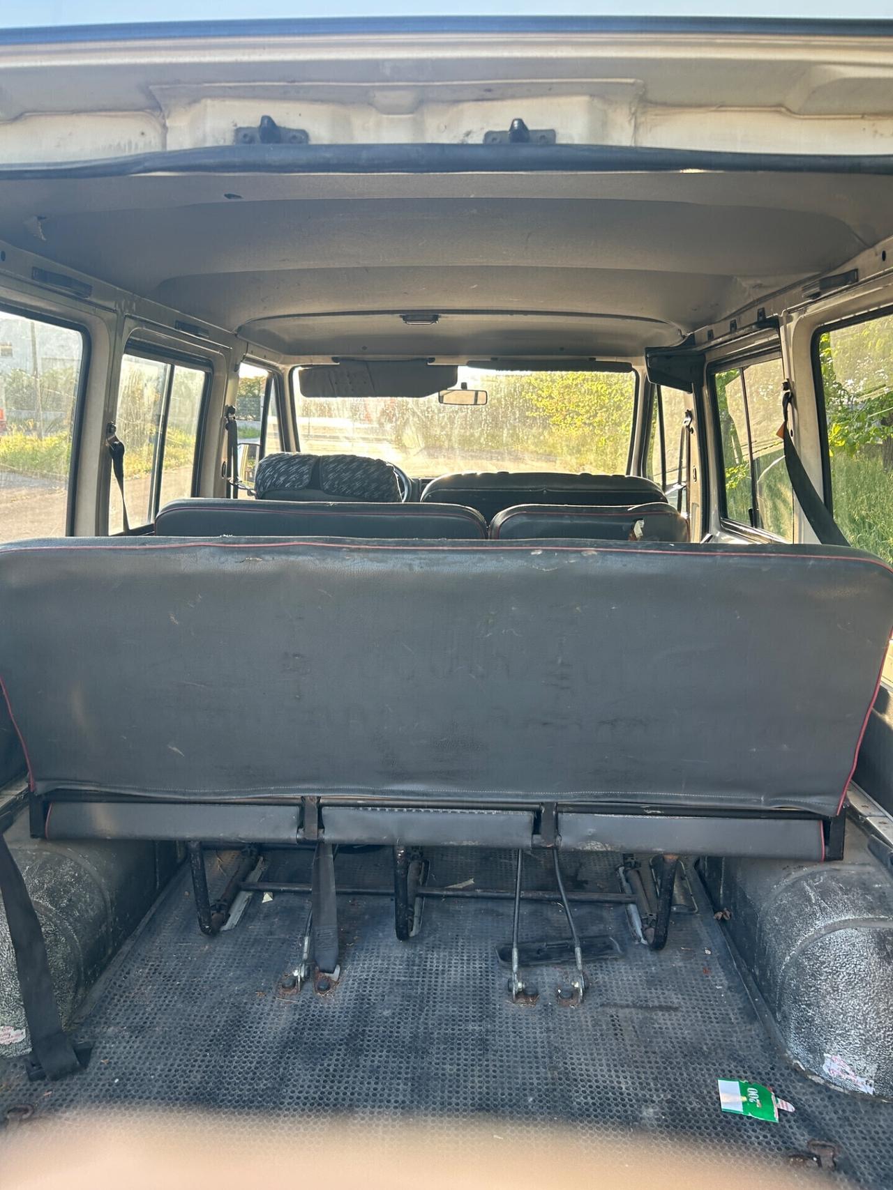 Renault Trafic furgone 4x4 posti 9