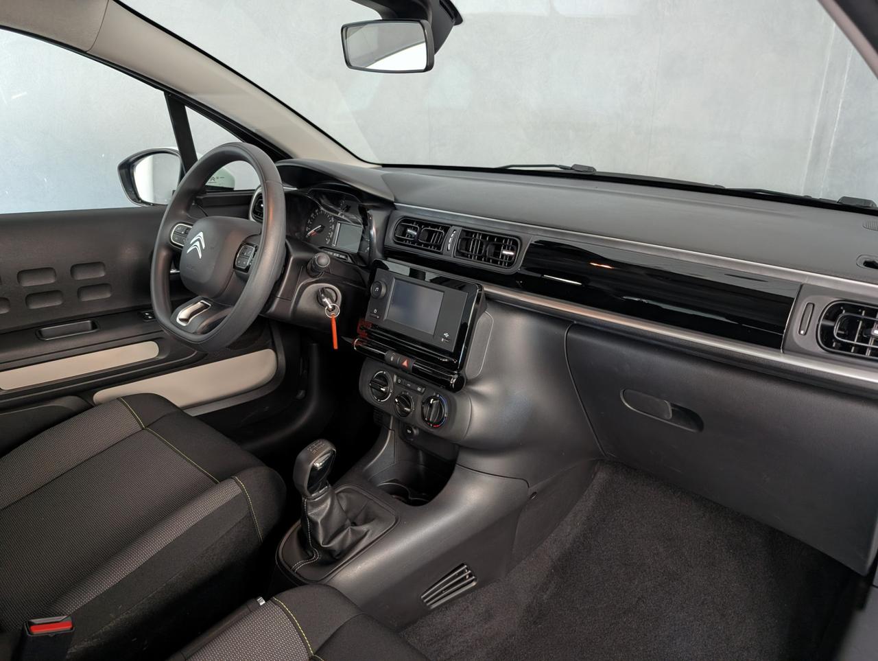 Citroen c3 iii 1.2 puretech 83cv You!
