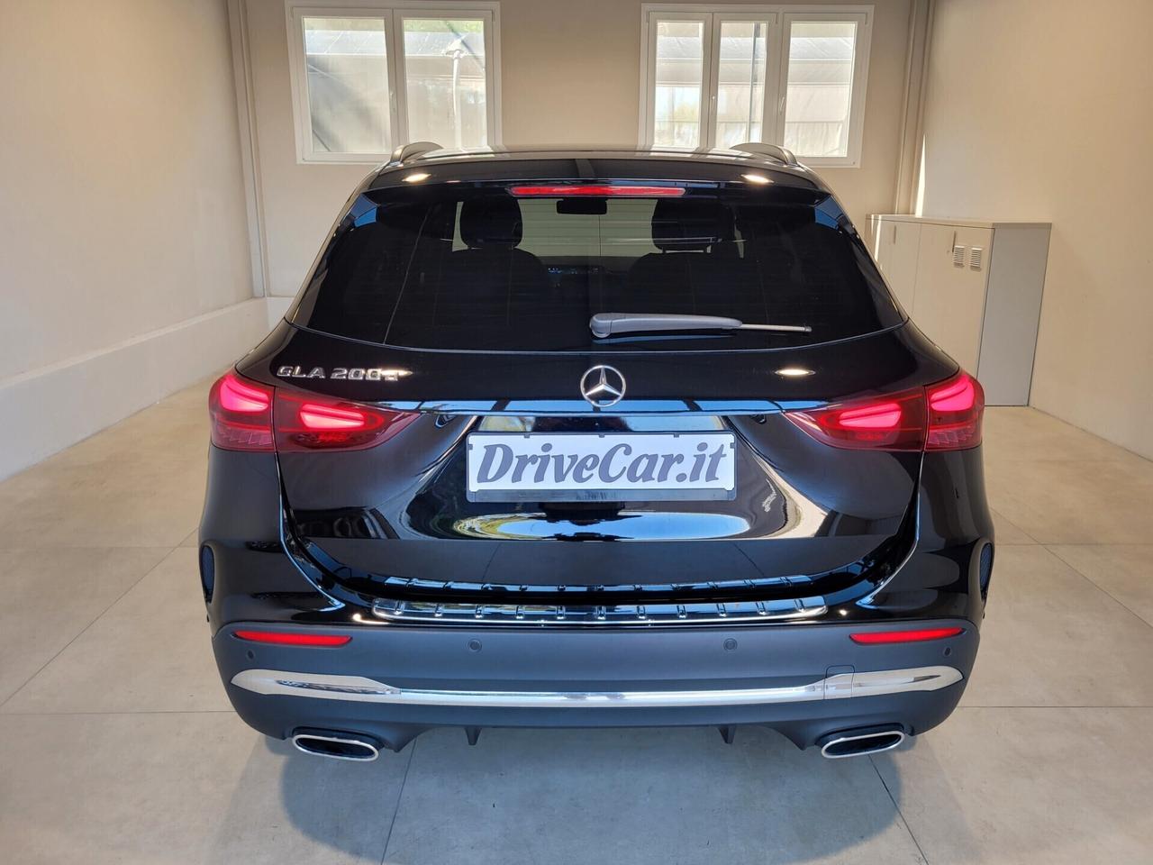 Mercedes-benz GLA 200 d AMG Line 8G-DCT LUCI AMBIENTE KEYLESS LED NAVI