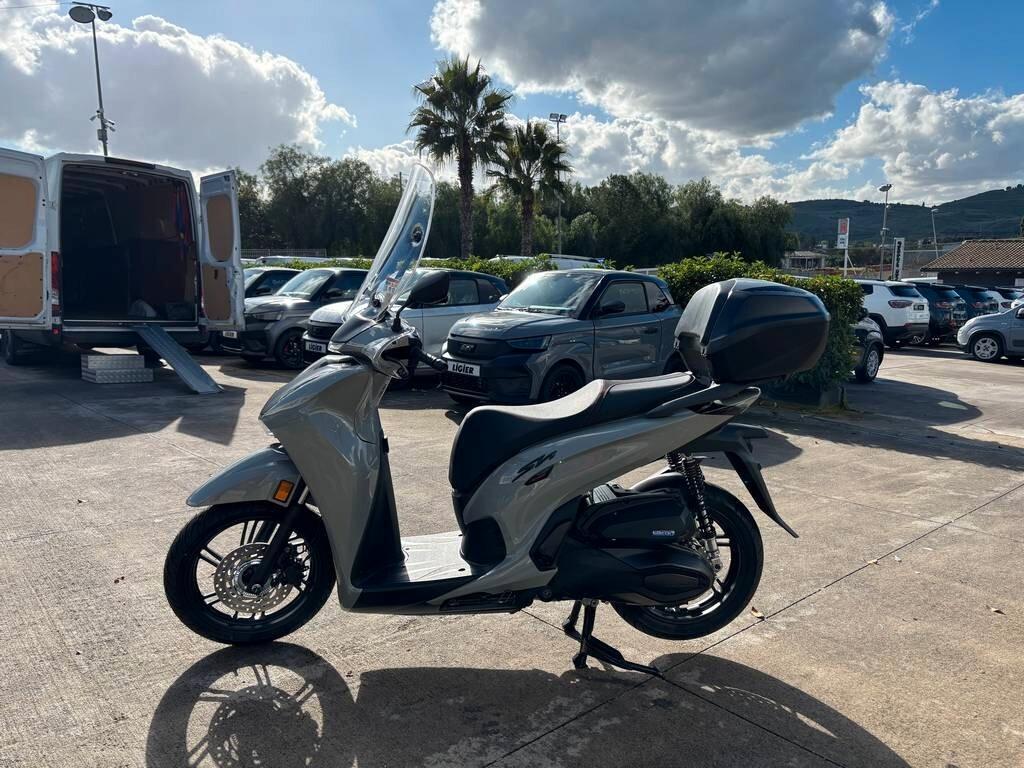 Honda SH 350 Sport ABS grigio Nuovo pronto consegna