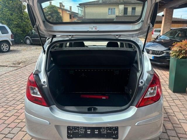 Opel Corsa 1.2 5 porte Edition OK NEOPATENTATI