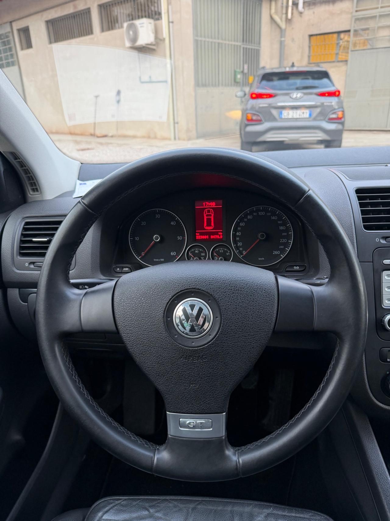 Volkswagen Golf 1.9 TDI DPF 5p. 5m. GT Sport