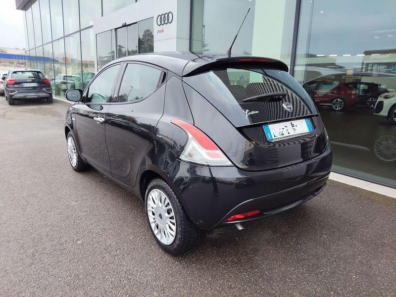 Lancia Ypsilon Ypsilon 1.2 69 CV 5 porte Silver