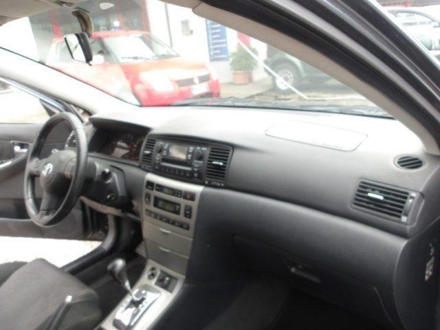 TOYOTA Corolla 1.4 D-4D AUTOMATICA 5p