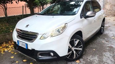 PEUGEOT 2008 1,6 HDI-TETTO PANOR-NAVI-3 REVISIONI
