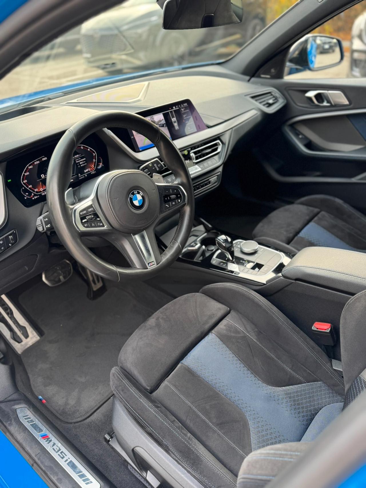 BMW M 135i xDrive 306 CV