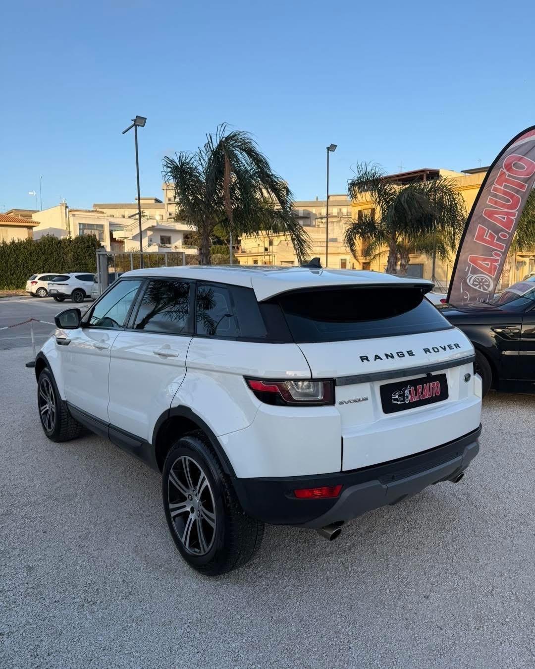 Land Rover Range Evoque 2.0 TD4 150 CV 5p. Pure