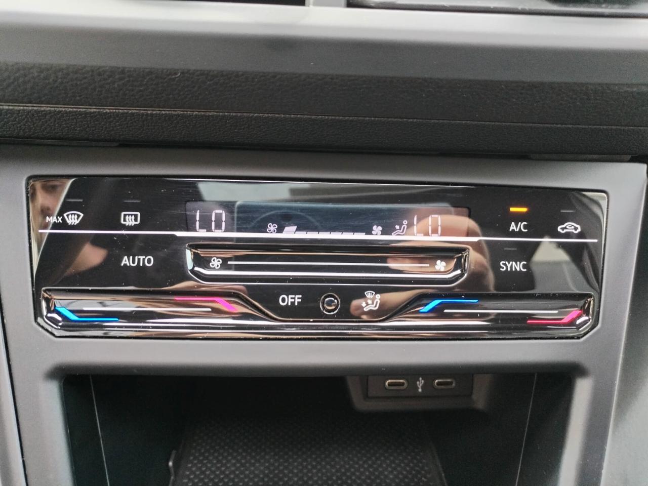 Volkswagen Taigo 1.0 TSI 110 CV R-Line