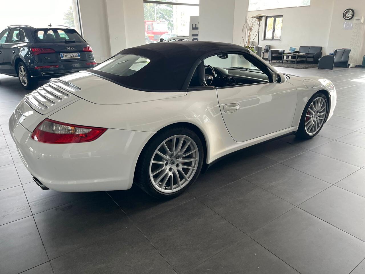 Porsche 911 Carrera 4S Cabriolet