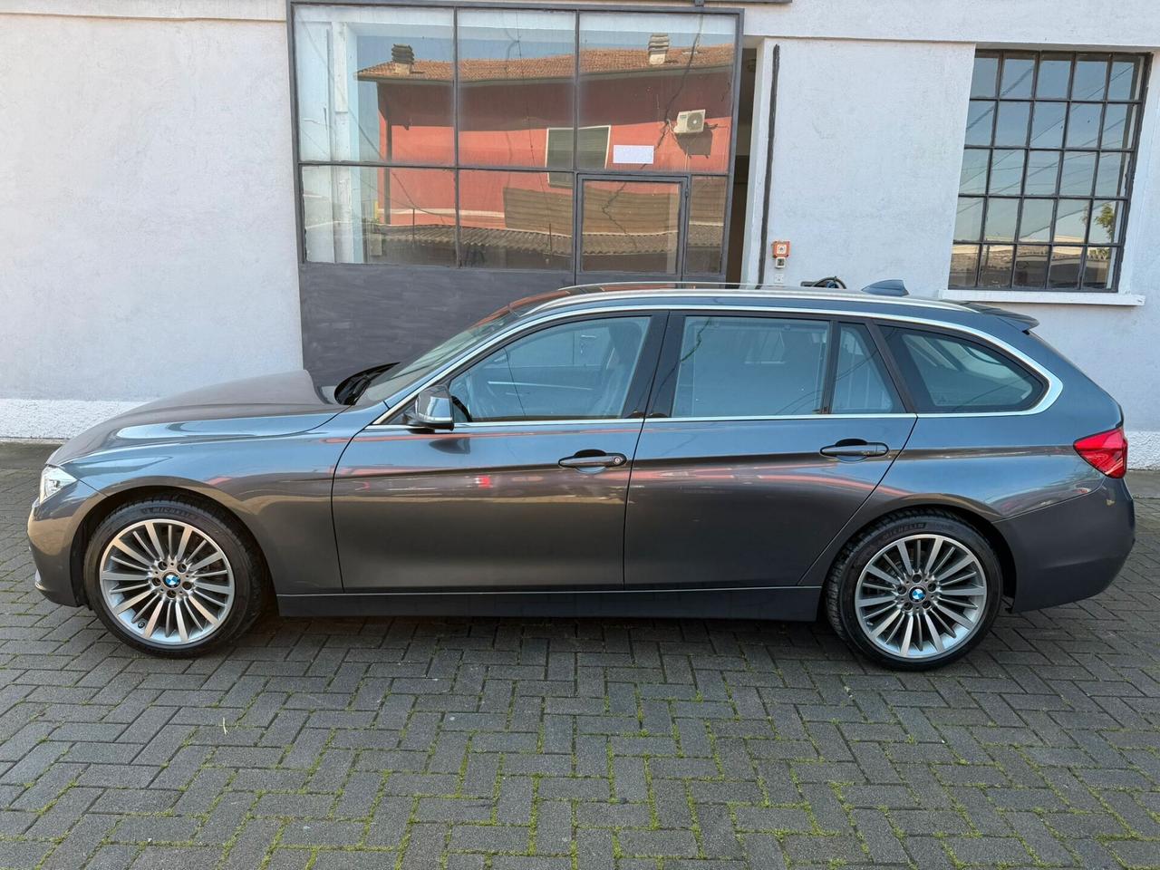 Bmw 320 320d Touring Luxury auto