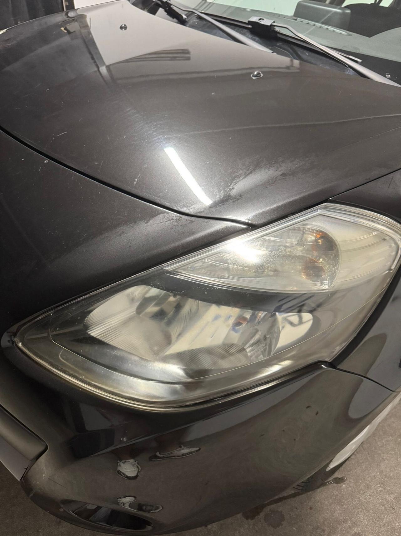 Renault Clio 1.2 16V 5 porte 2010