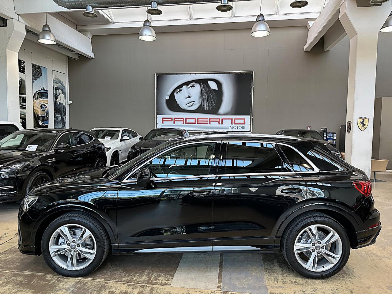 Audi Q3 40 2.0 tfsi S line quattro s-tronic-19"-Led Matrix-Tetto