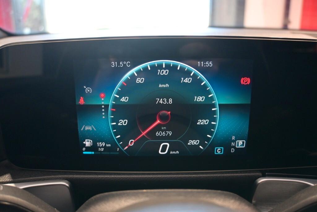 GLB 180D 115CV AUTOMATIC BUSINESS EXTRA ( FARI LED - CRUISE - PELLE - NAVI PREMIUM - PARK ASSIST - TELECAMERA POST. ) CC. 1.950