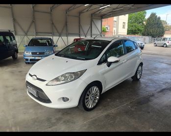 FORD Fiesta 6ª serie - Fiesta 1.4 5 porte Bz.- GPL Titanium