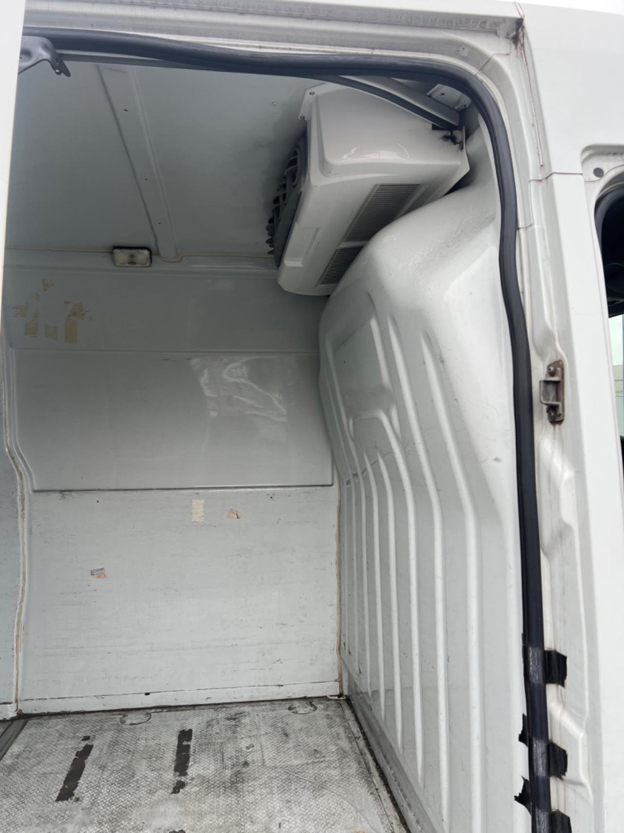 Renault Furgone coibentato