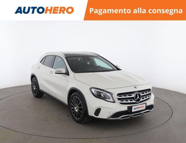MERCEDES-BENZ GLA 180 d Automatic Business