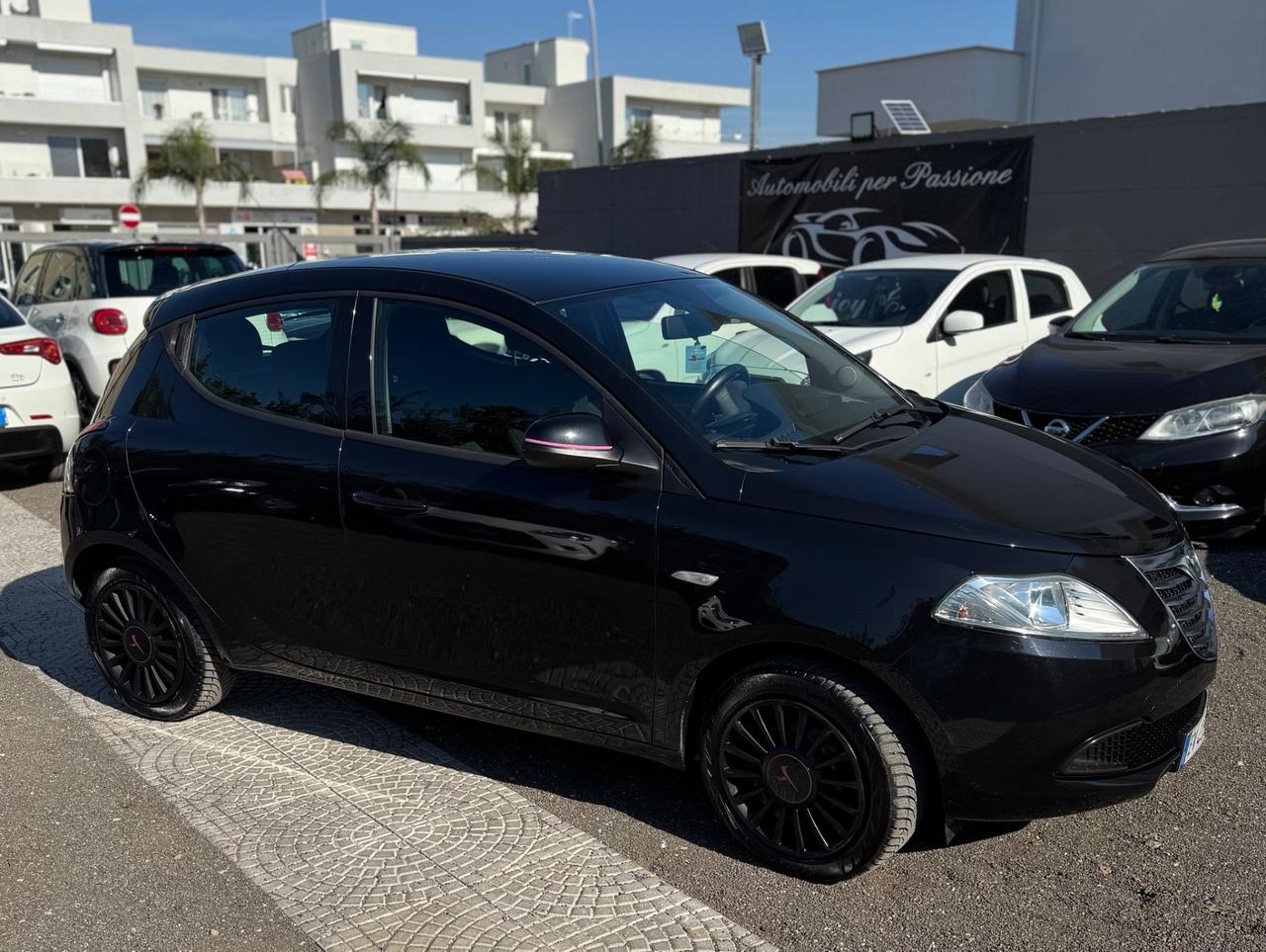 Lancia Ypsilon 1.2 69 CV 5 porte GPL Ecochic Elefantino