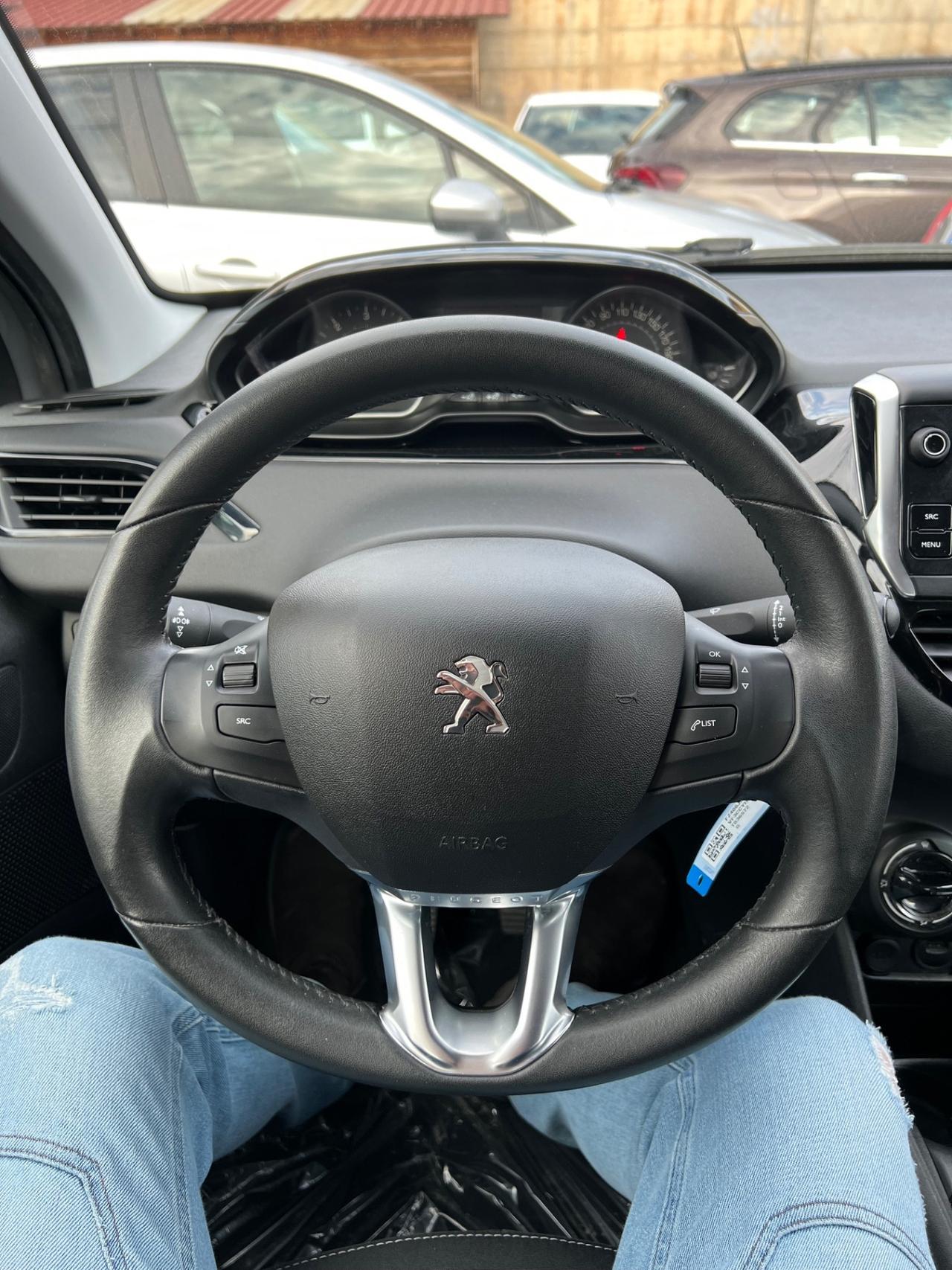 Peugeot 208 N1 1.5 HDi 100 2019